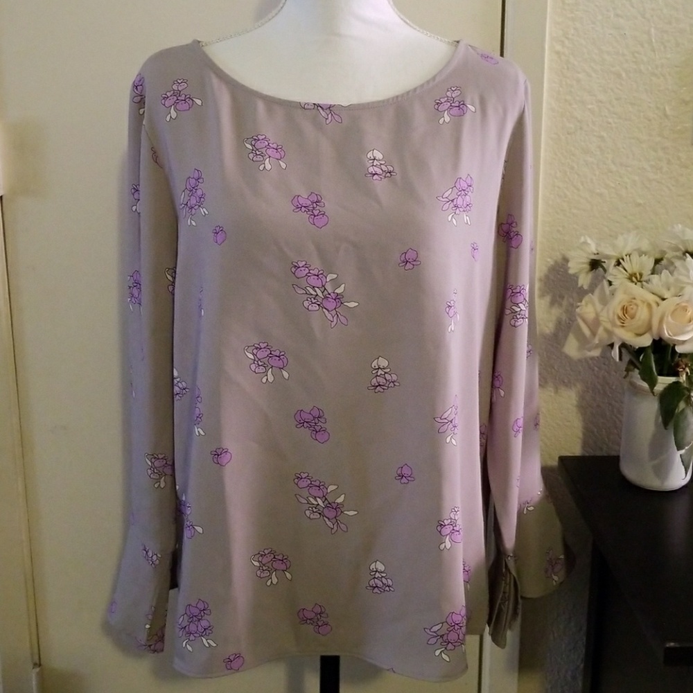 Ann Taylor women's light purple blouse